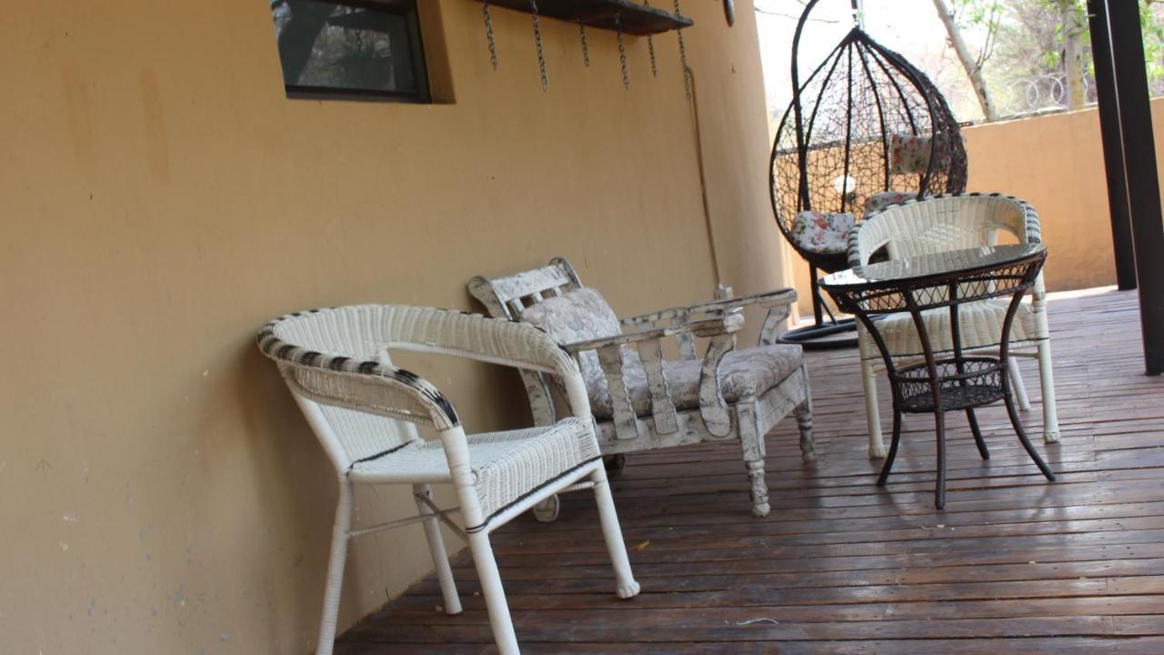 Rivermews Hotel And Spa Maun Exterior photo